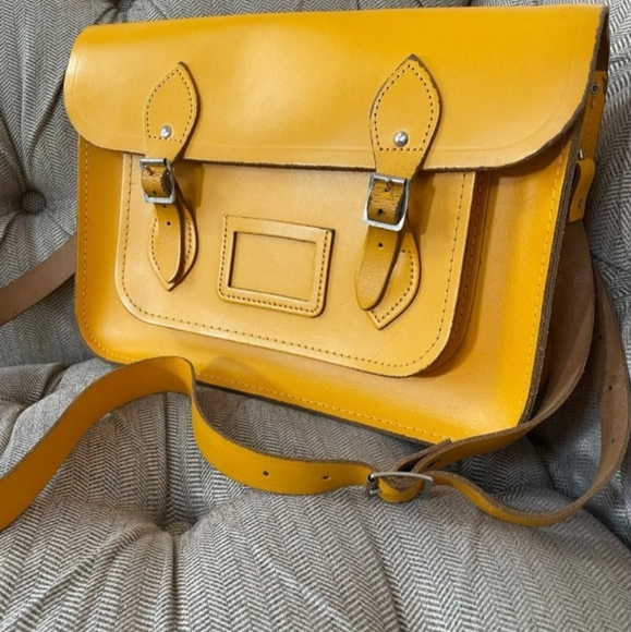 Cambridge Small Yellow Small Box Leather  Crossbody/Shoulder Bag  Silver Zip - Picture 4 of 11